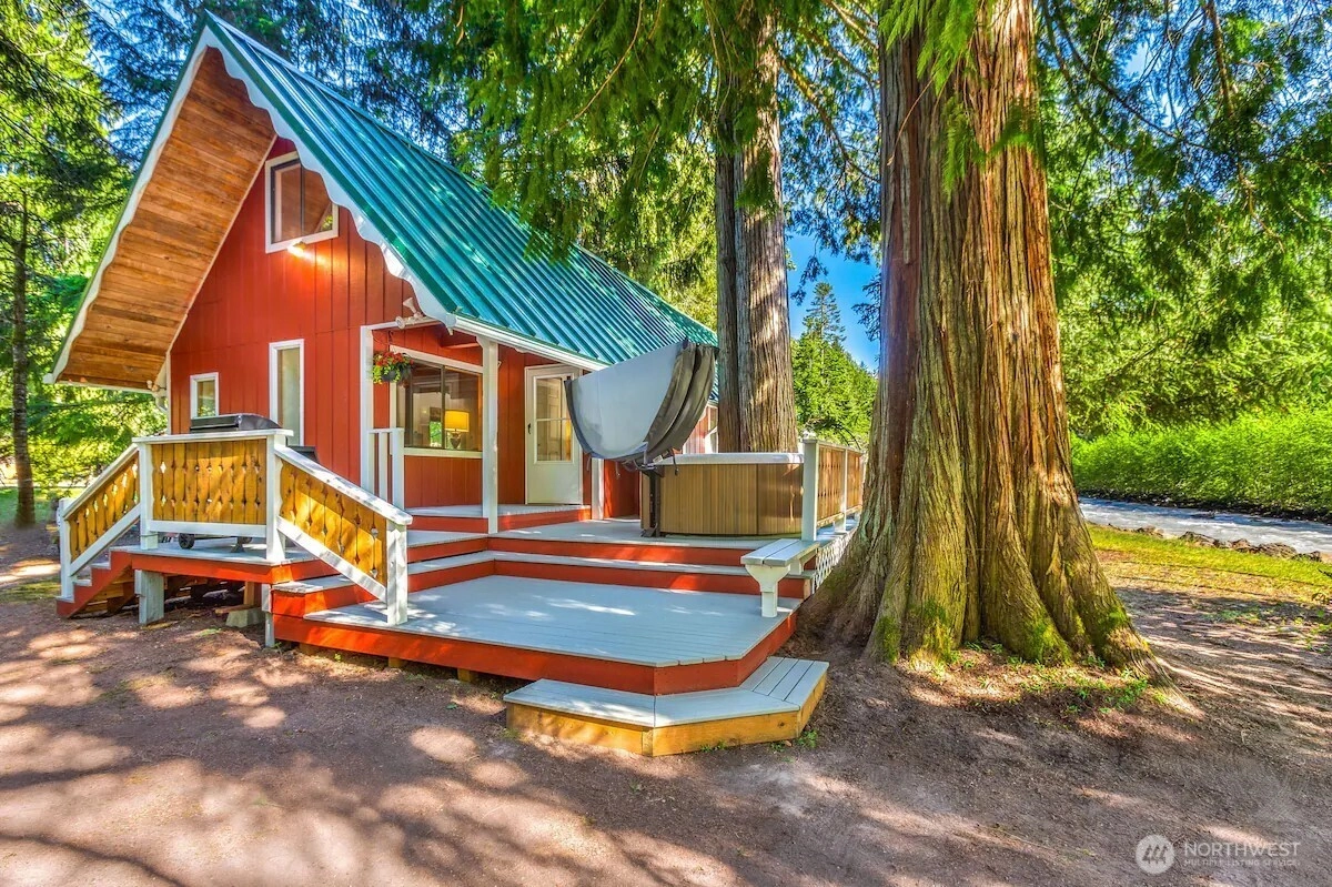 11318 583rd Ave E Enumclaw WA 98022