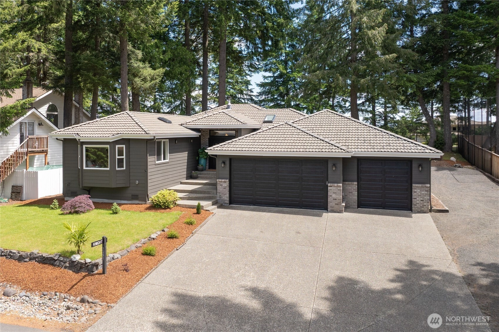 1361 E Old Ranch Rd Allyn WA 98524