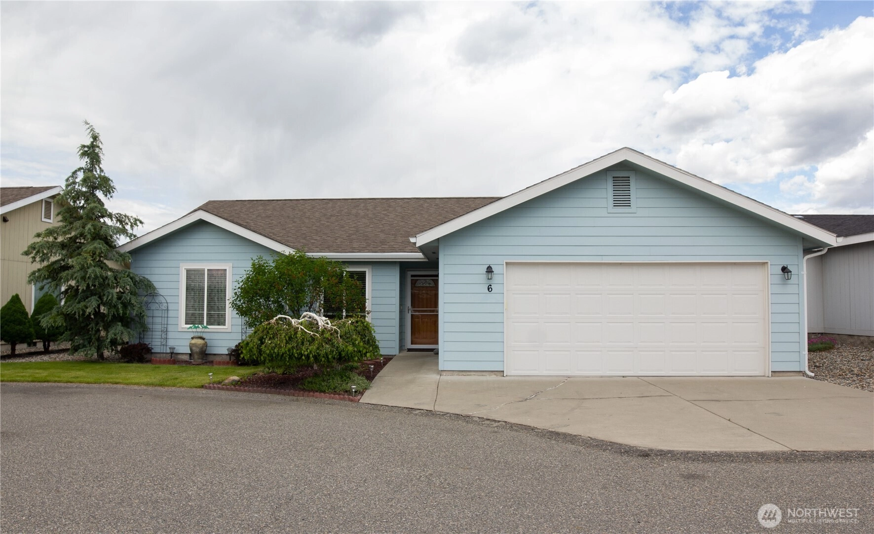 6 Laguna Pl W Unit  Omak WA 98841