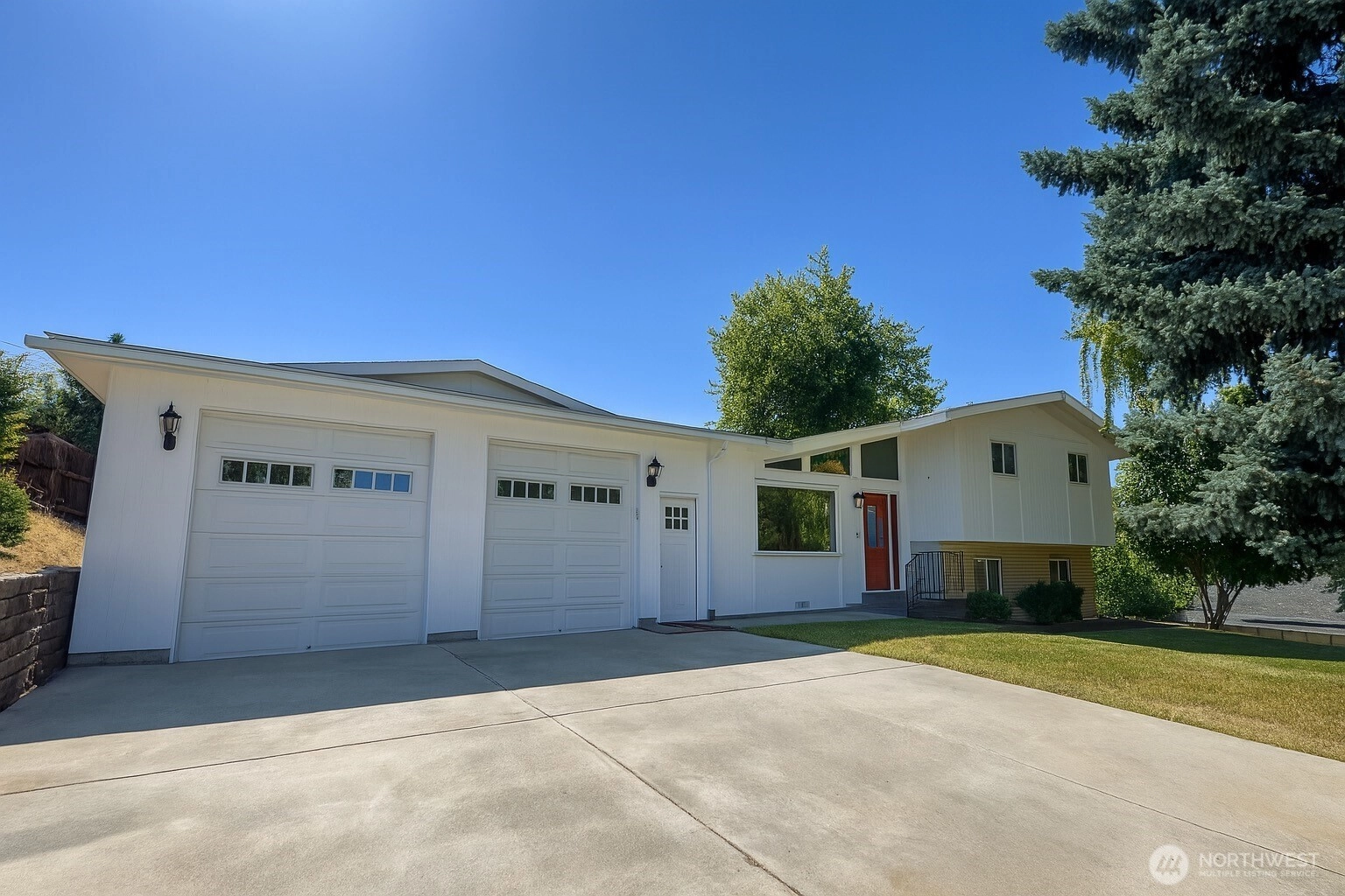 810 E Spring St Dayton WA 99328
