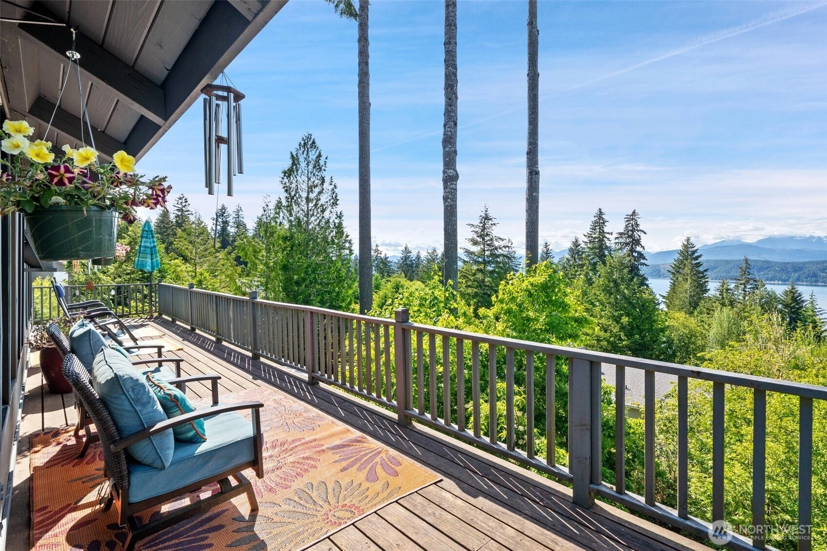 61 E Mt Ellinor Ct Union WA 98592