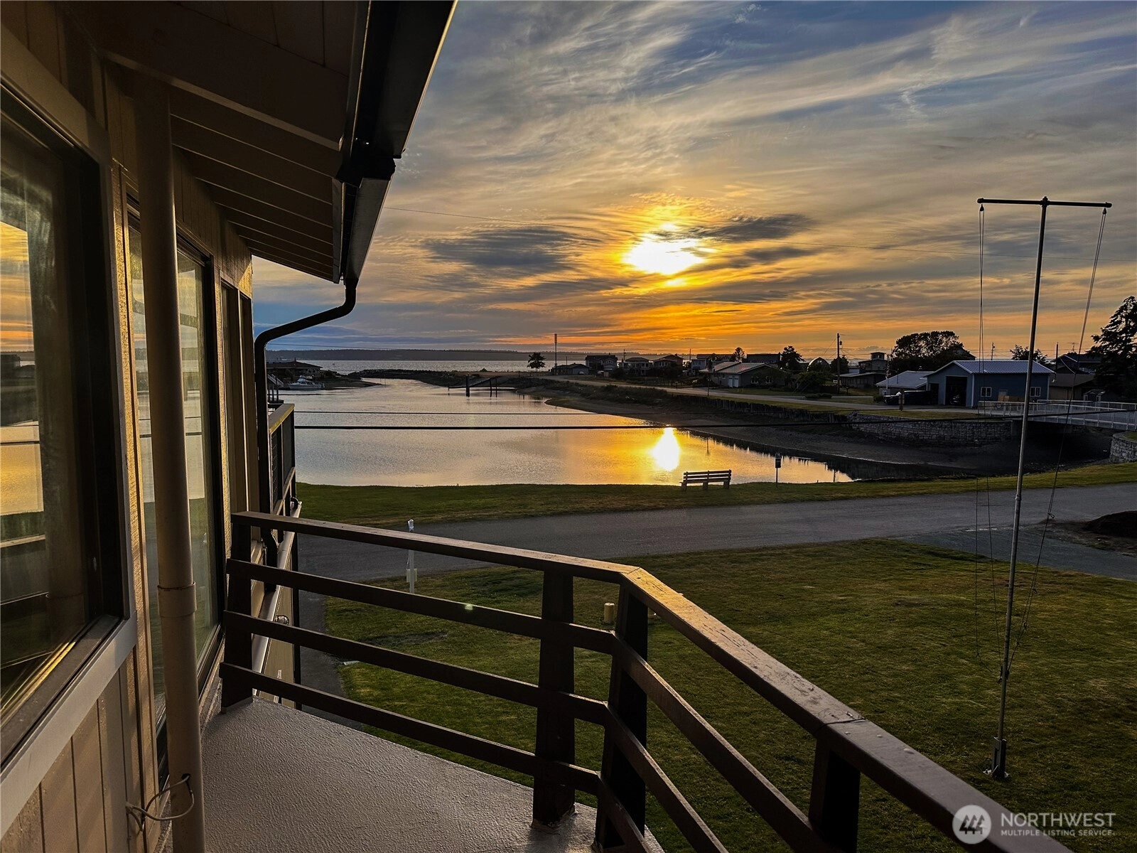 3621 Shorewood Ave Greenbank WA 98253