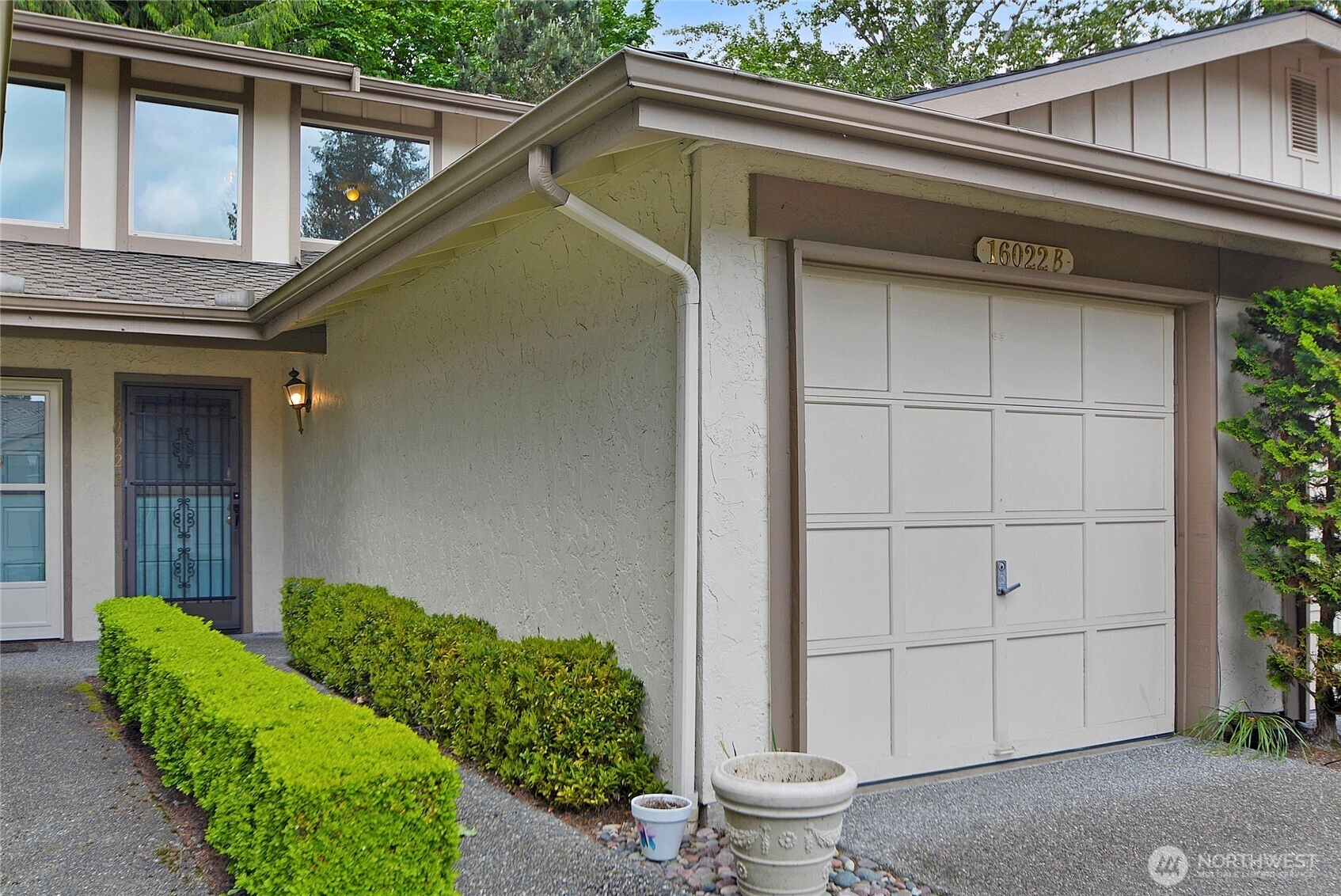 16022 Village Green Dr Unit B Unit B Mill Creek WA 98012