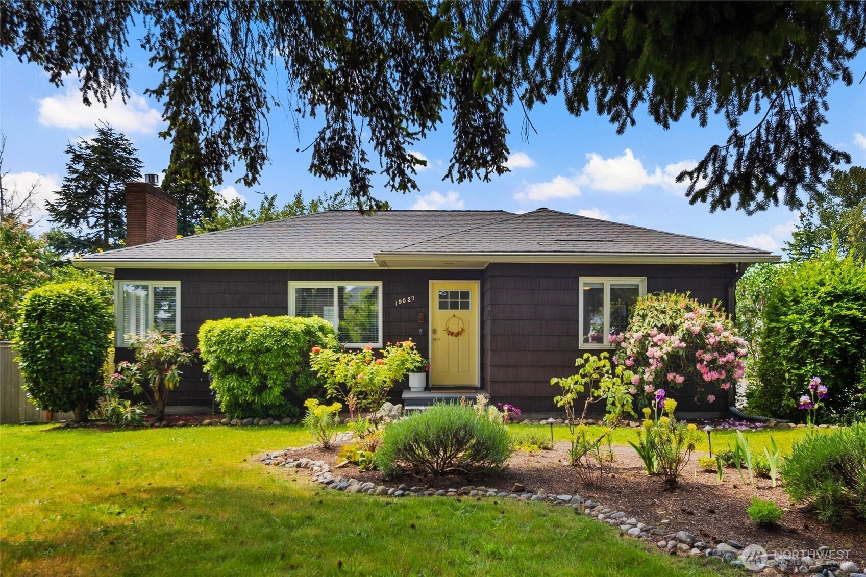 19027 37th Ave S SeaTac WA 98188