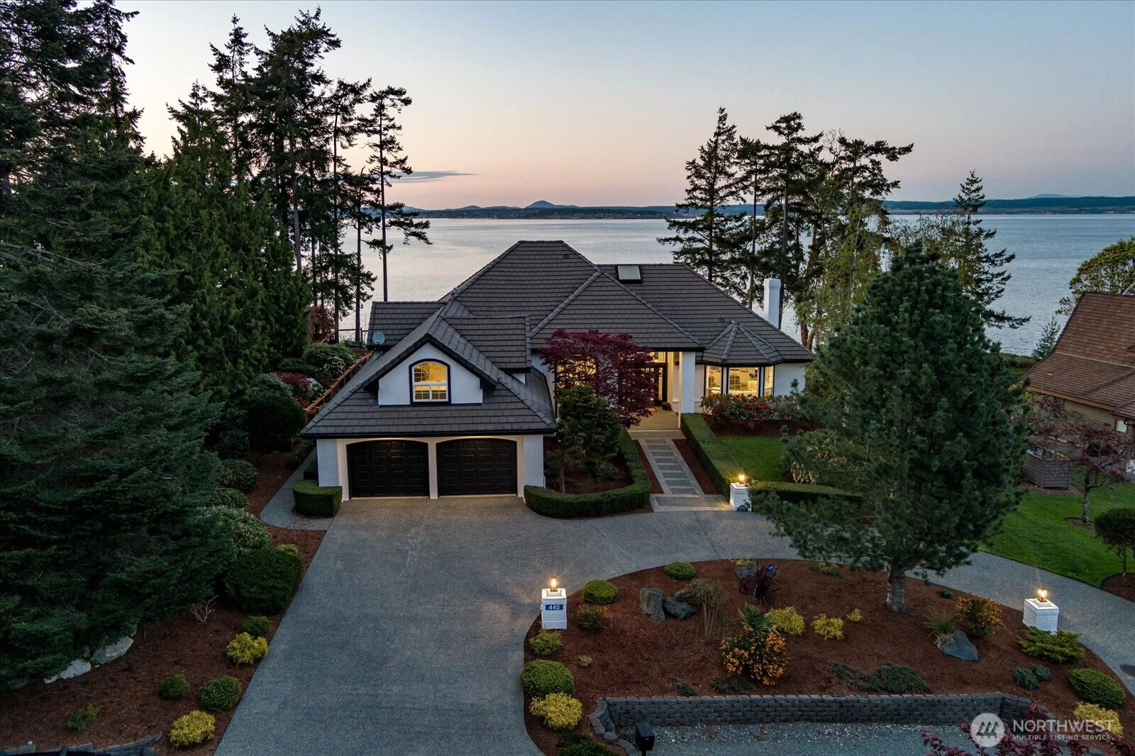 440 Kineth Point Pl Coupeville WA 98239