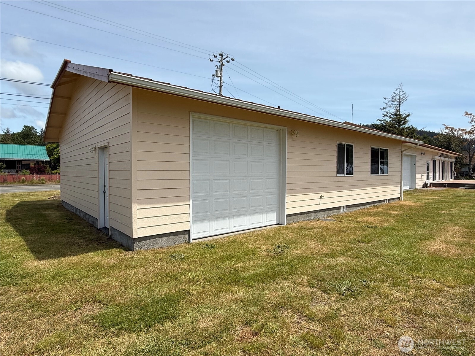 665 State Rt 101 Chinook WA 98614