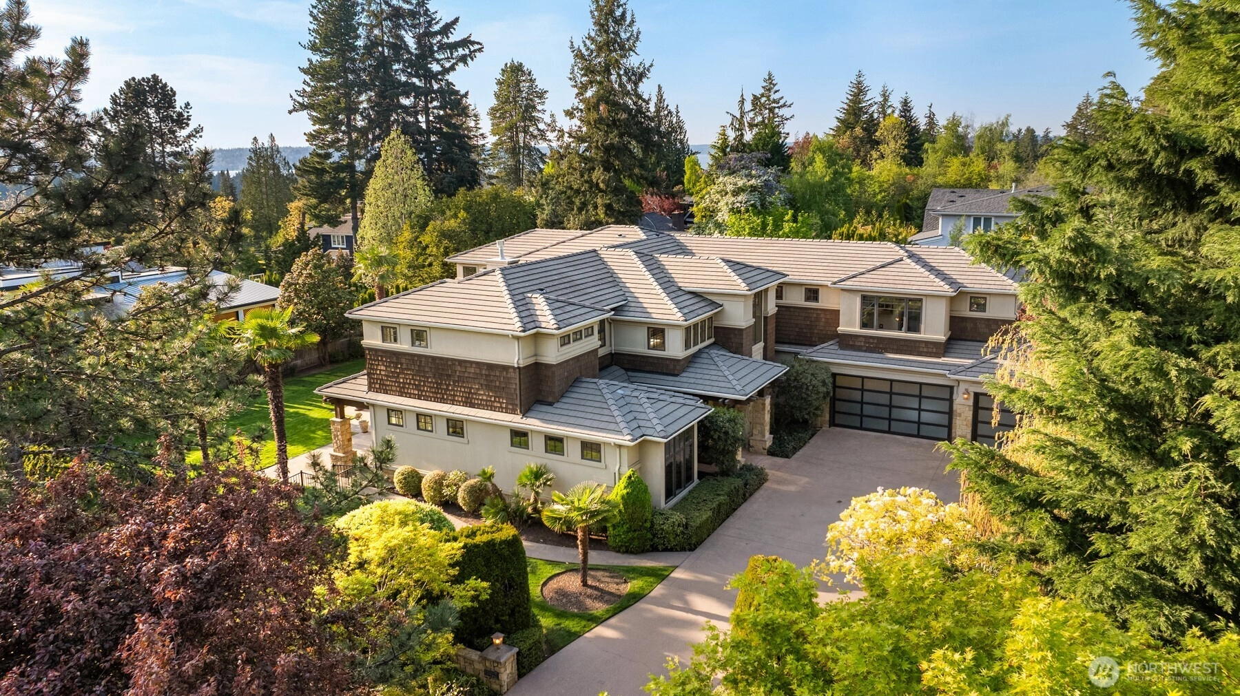9420 NE 31st St Clyde Hill WA 98004