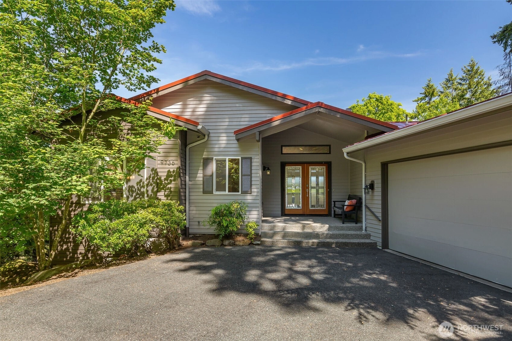 9736 49th Ave NE Seattle WA 98115