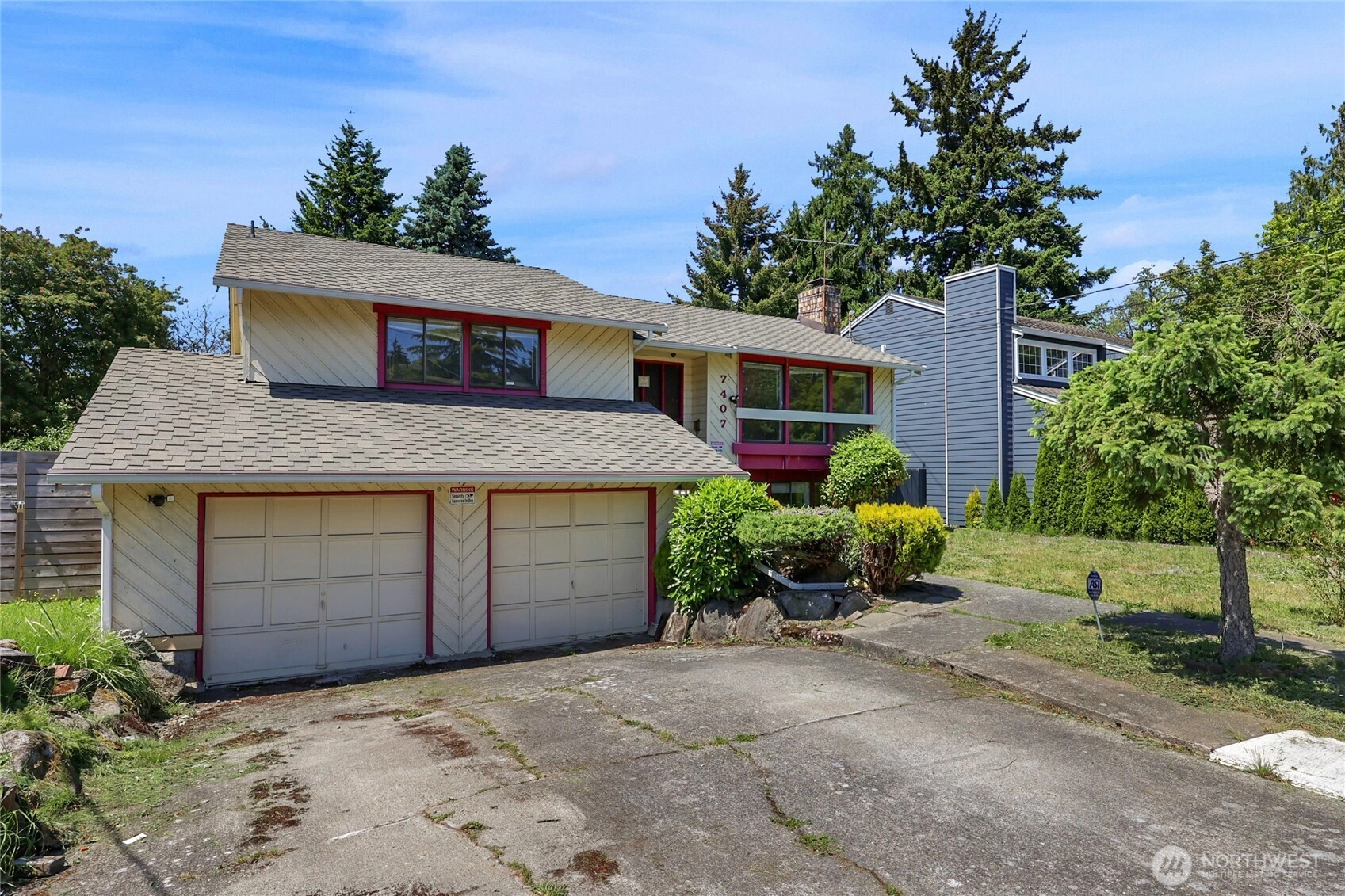 7407 25th Ave NE Seattle WA 98115