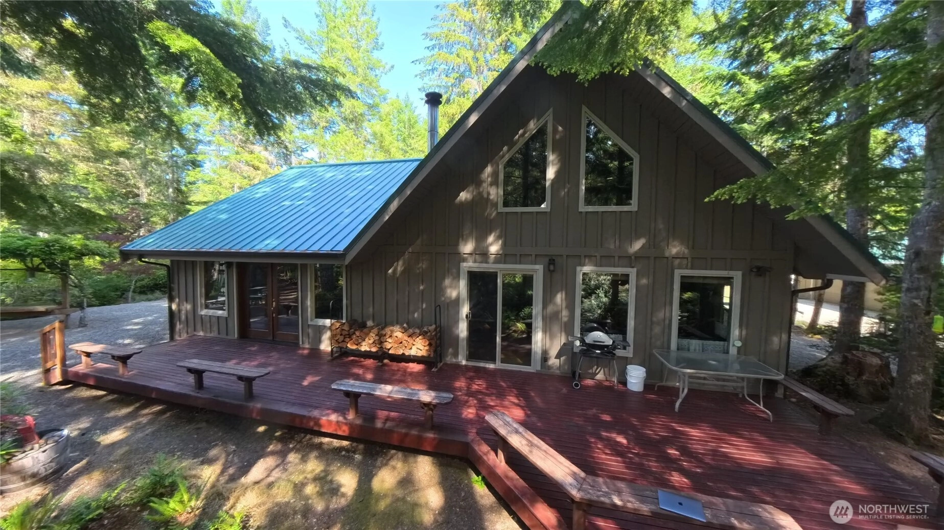 321 N Lake Surf Dr Unit  Lilliwaup WA 98555