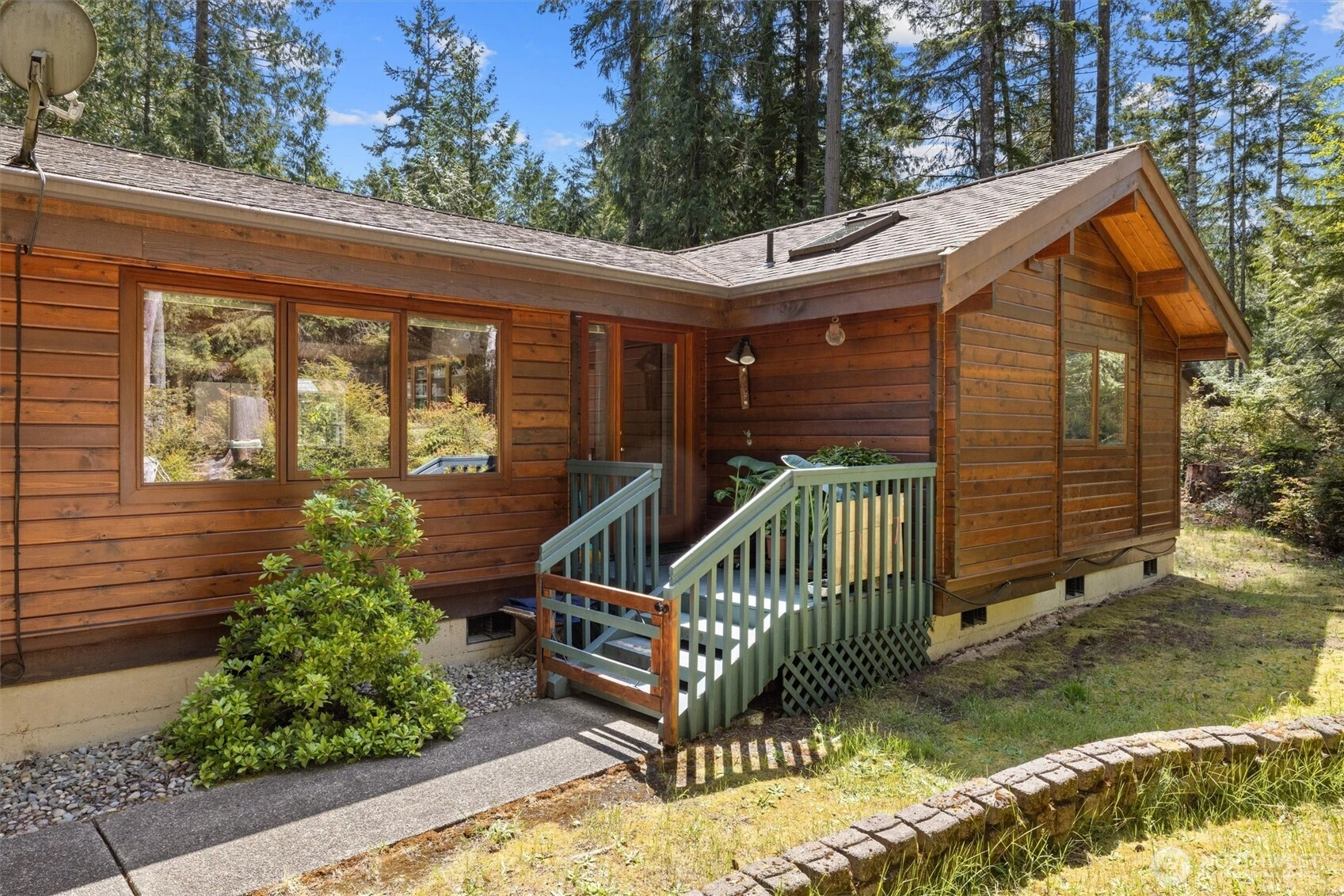 606 E Pointes Dr W Shelton WA 98584