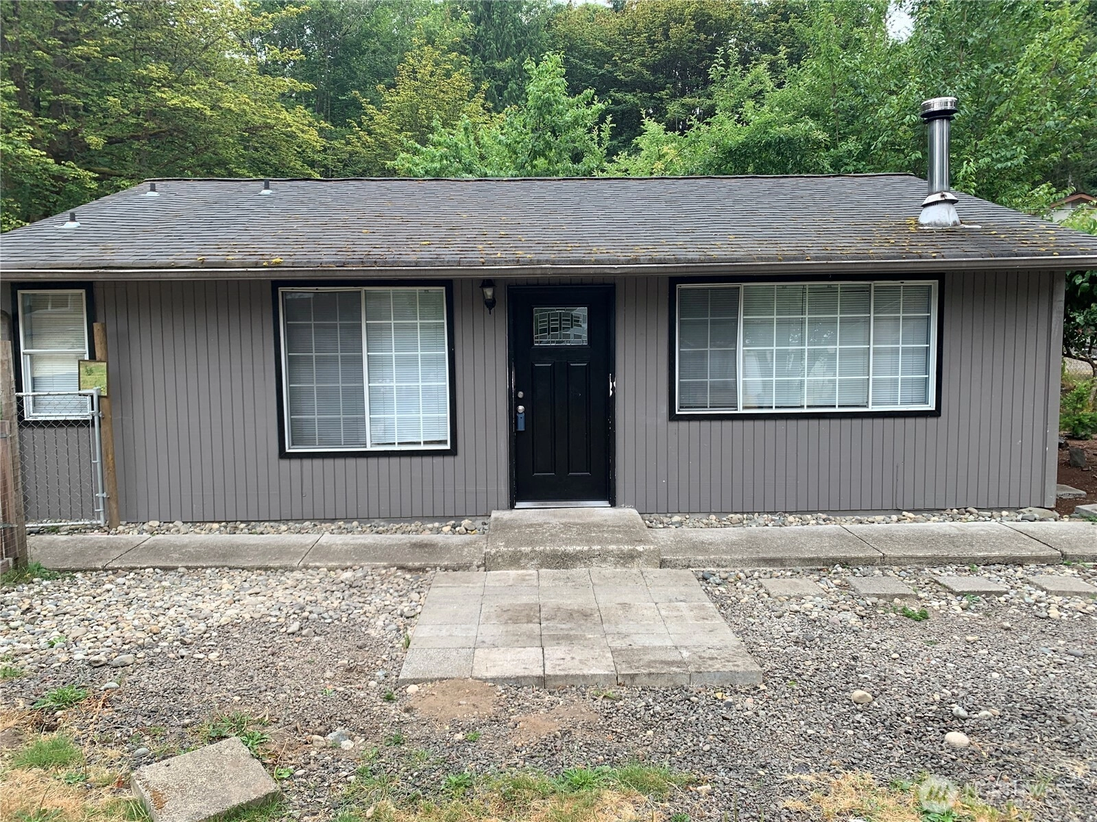 31 E Sand Hill Ln Unit  Belfair WA 98528