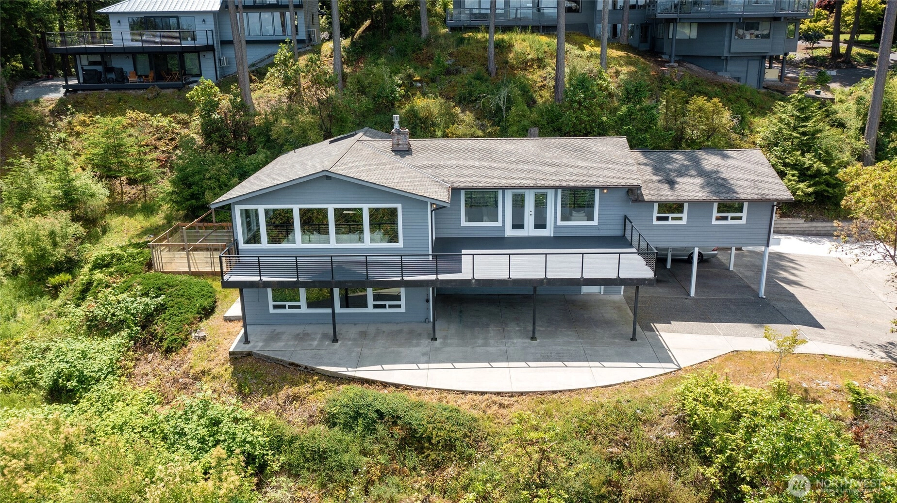 573 Klamath Dr Unit  La Conner WA 98257