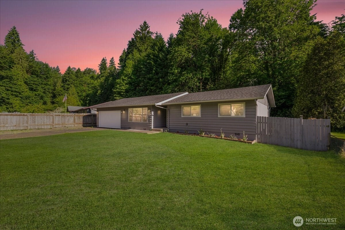 108 Lomor Dr Unit  Longview WA 98632