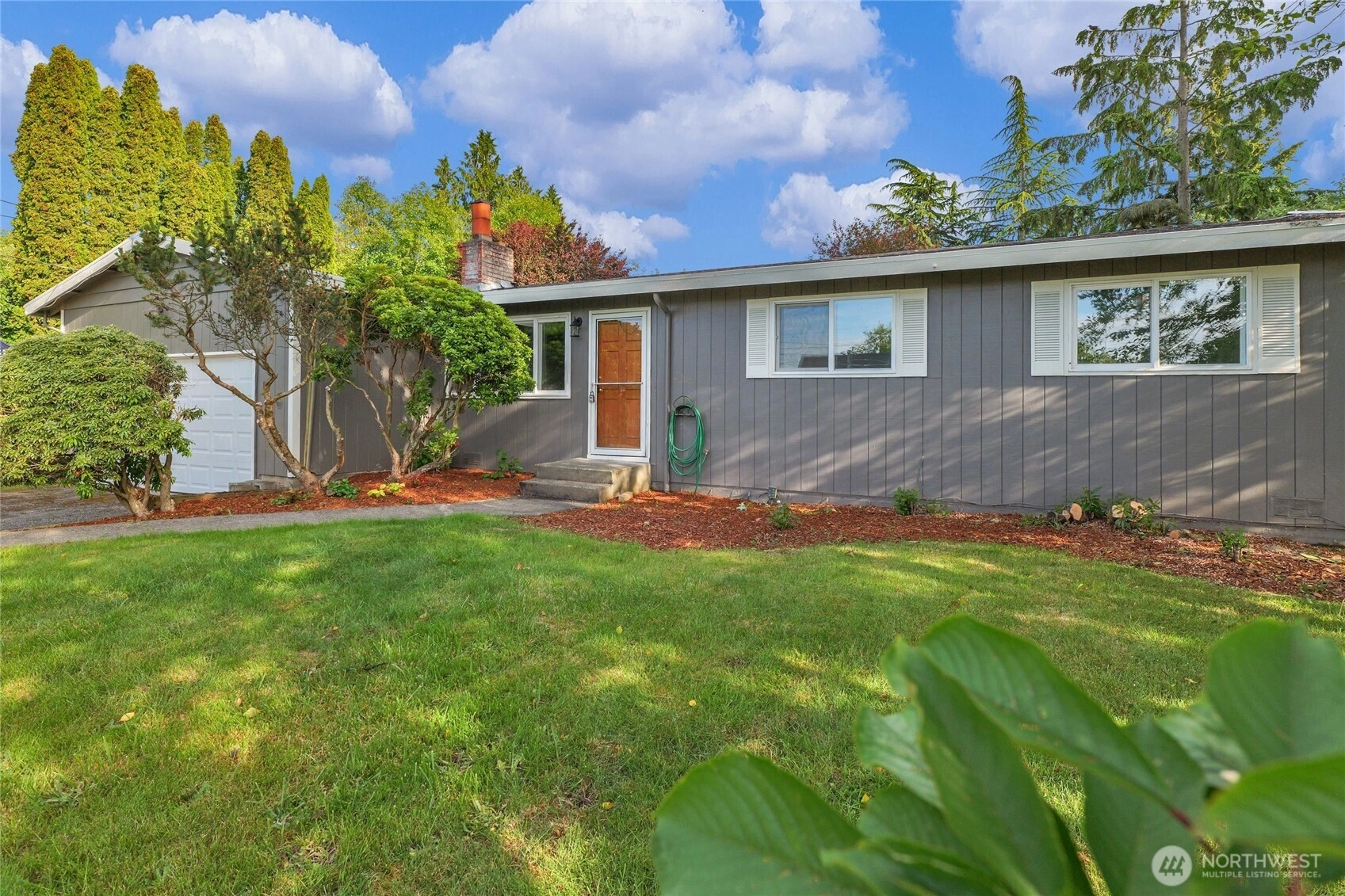 2133 S 253rd St Des Moines WA 98198