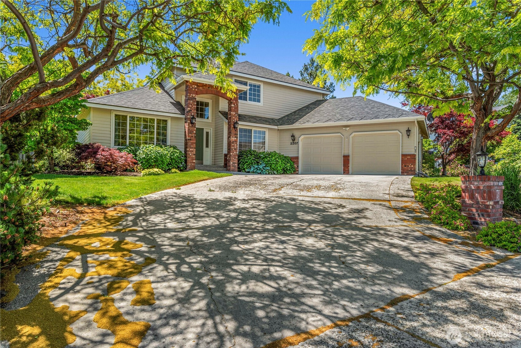 2207 Stephanie Brooke Wenatchee WA 98801