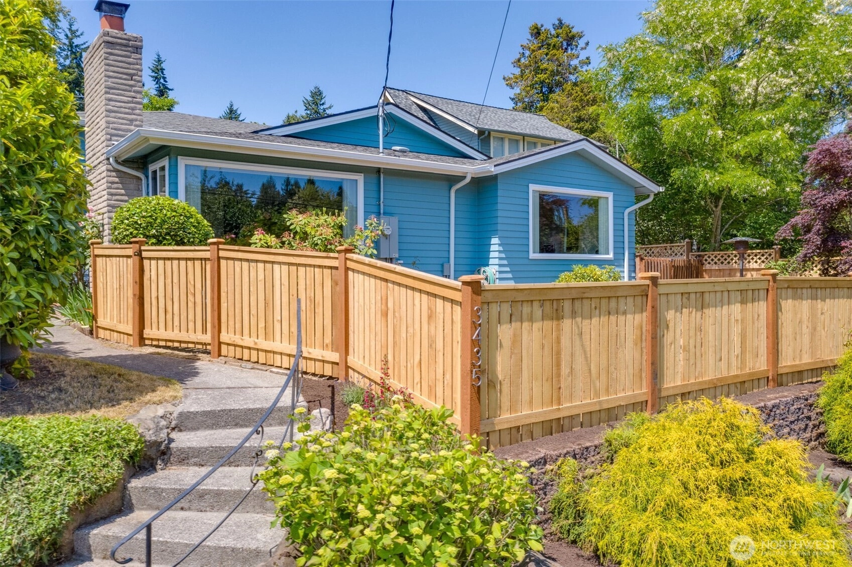 3435 34 Ave W Seattle WA 98199