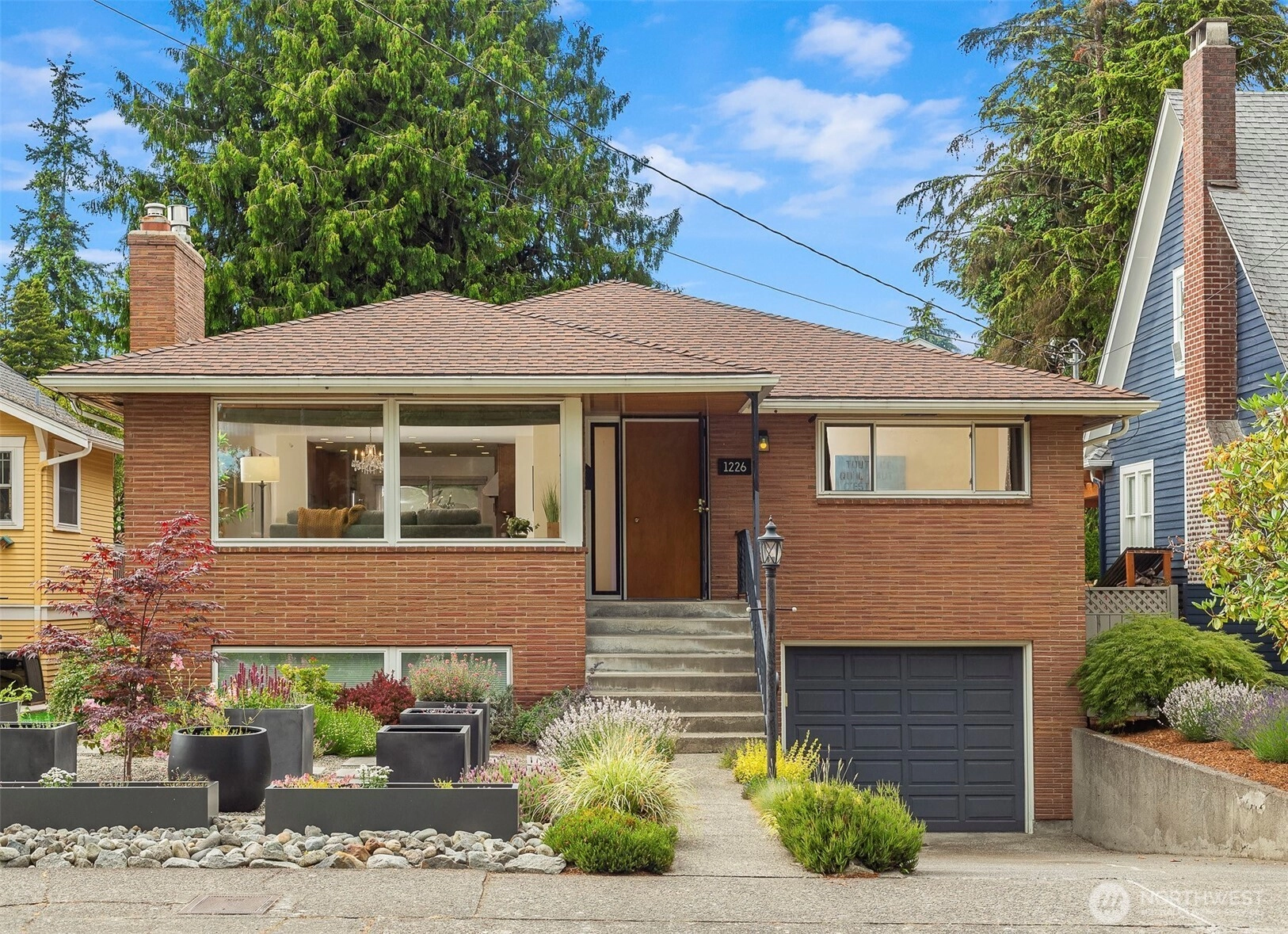 1226 NE 89th St Unit  Seattle WA 98115