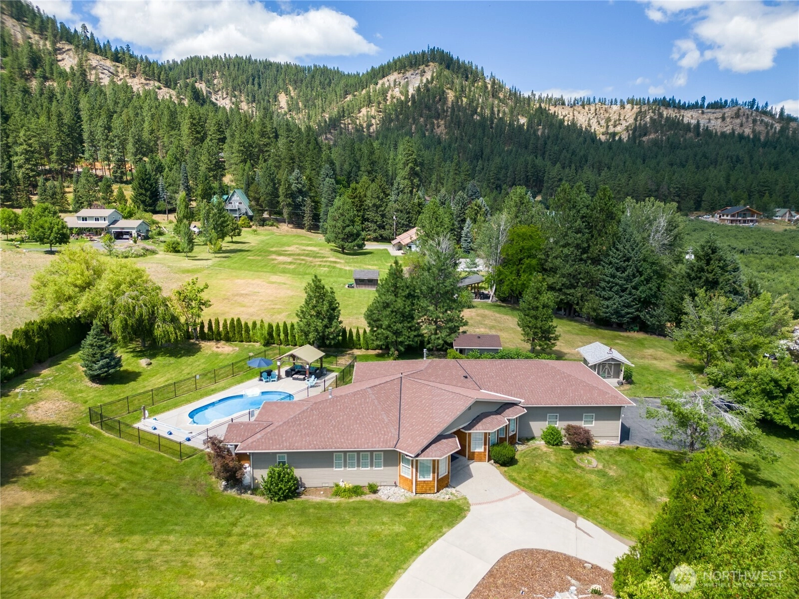 10552 Ski Hill Dr Leavenworth WA 98826