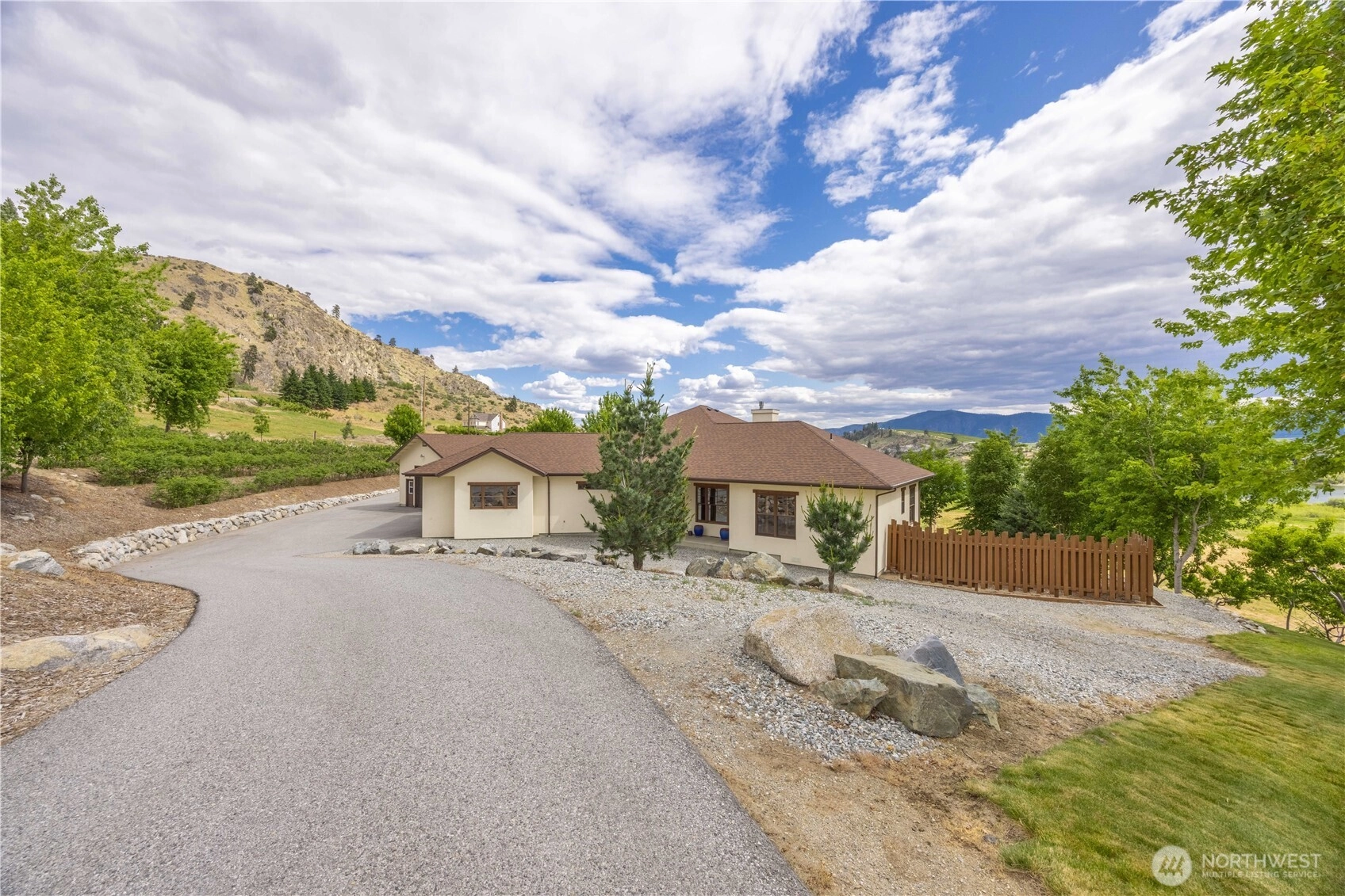 134 Borealis Ln Unit  Manson WA 98831