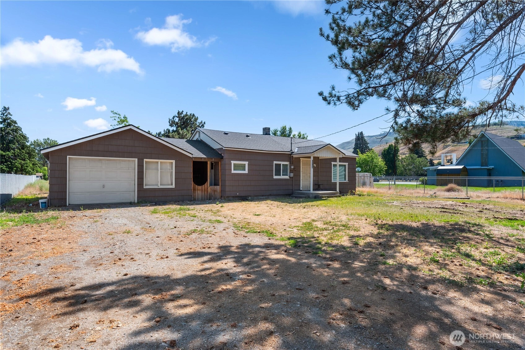 1715 Locust St Wenatchee WA 98801