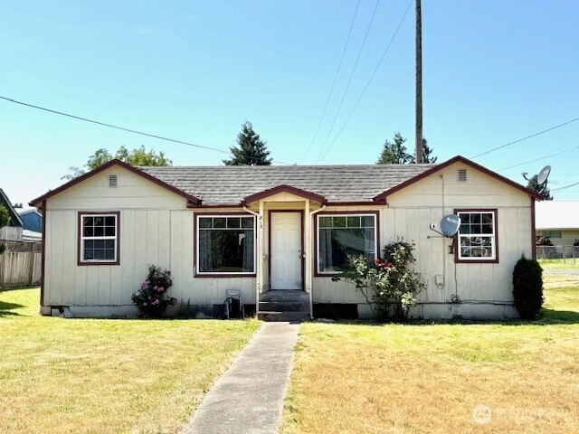 813 SW 3rd Ave Castle Rock WA 98611