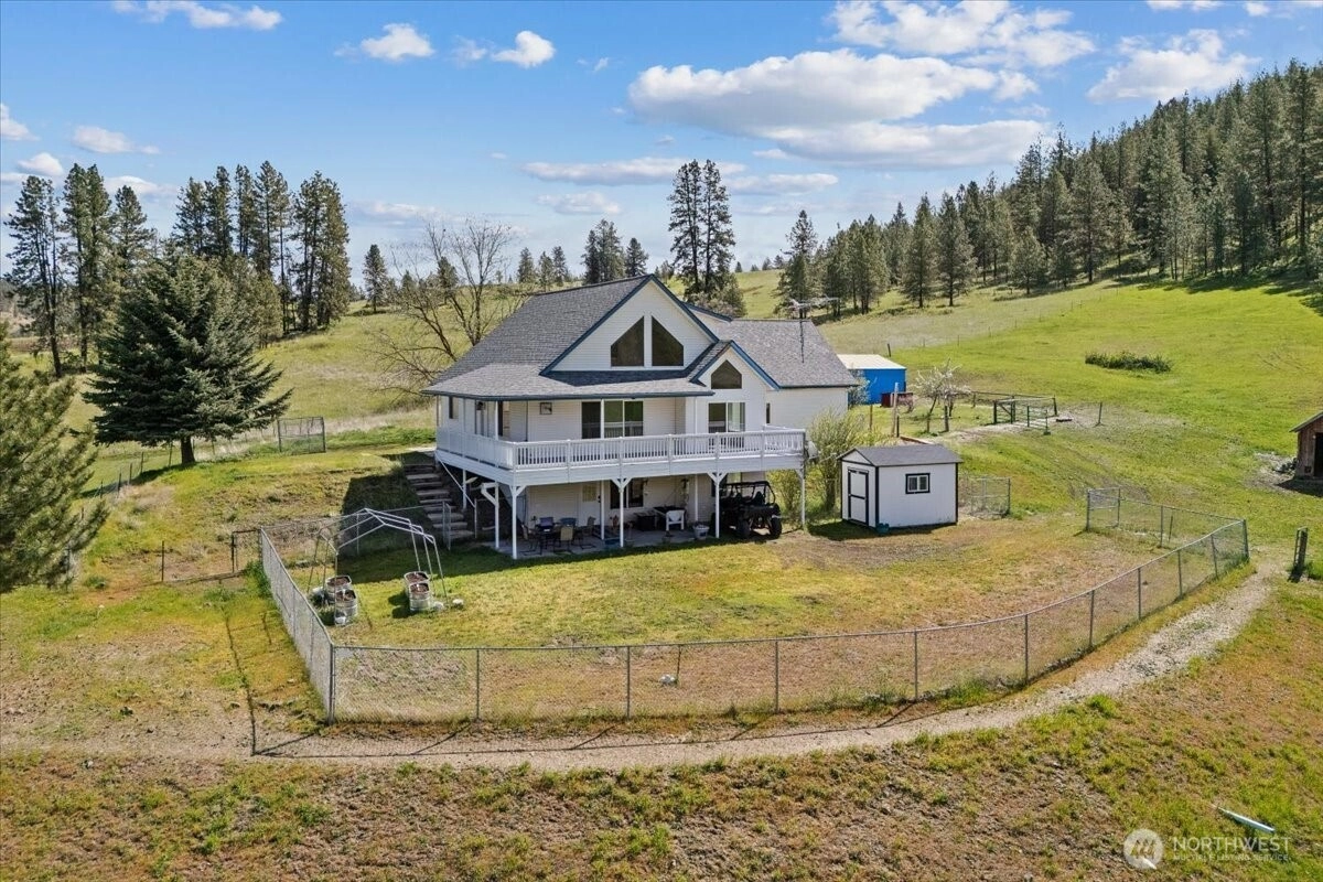 42480 N State Route 25 Davenport WA 99122