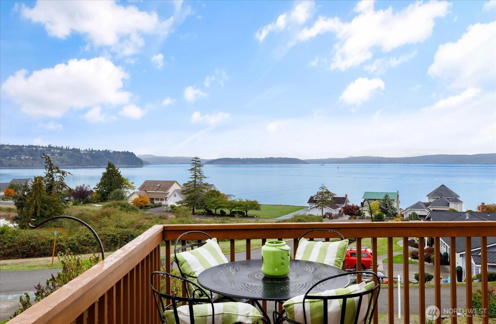 854 Blue Spruce Pl Oak Harbor WA 98277