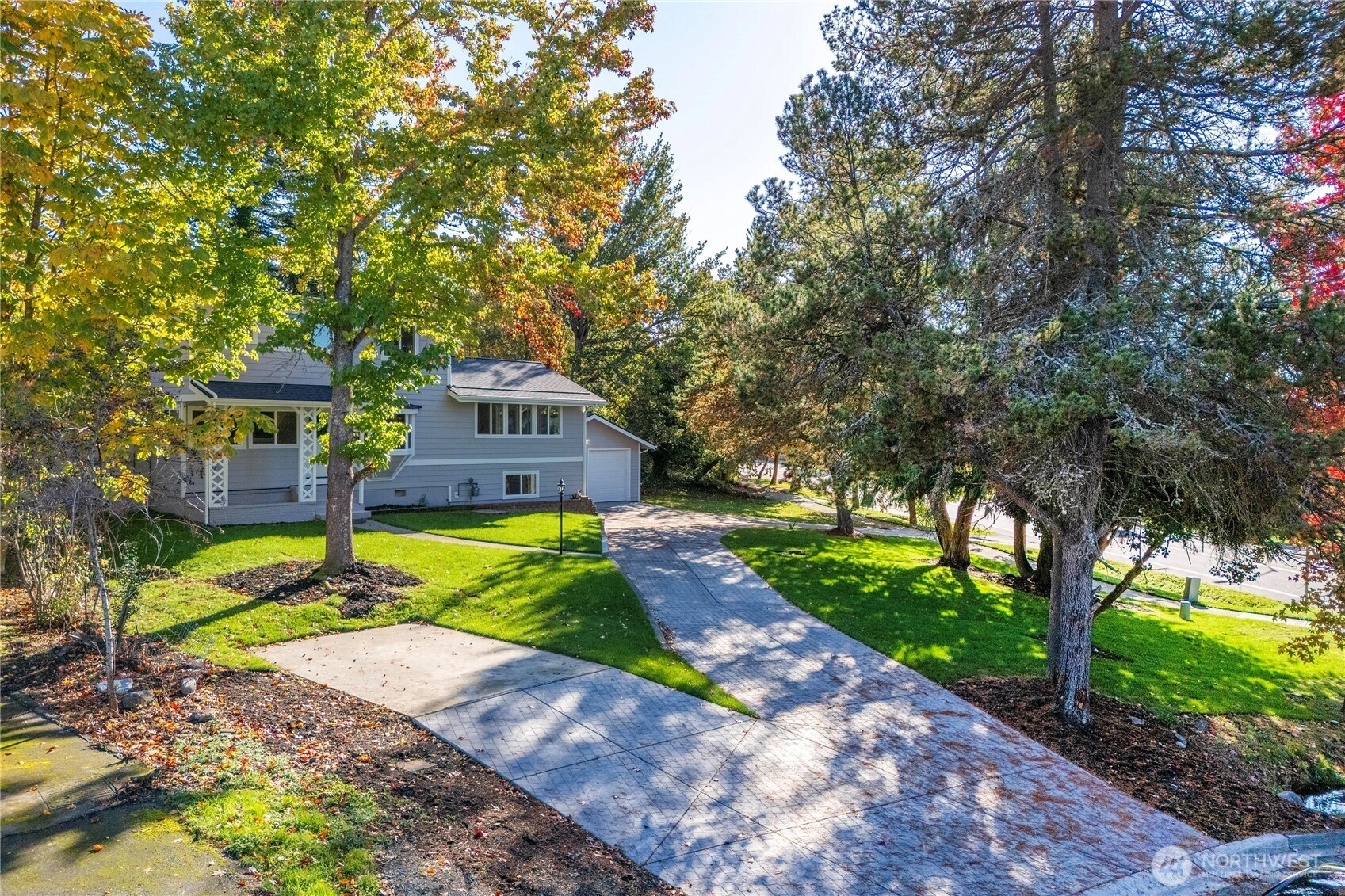 1106 Starling St Steilacoom WA 98388