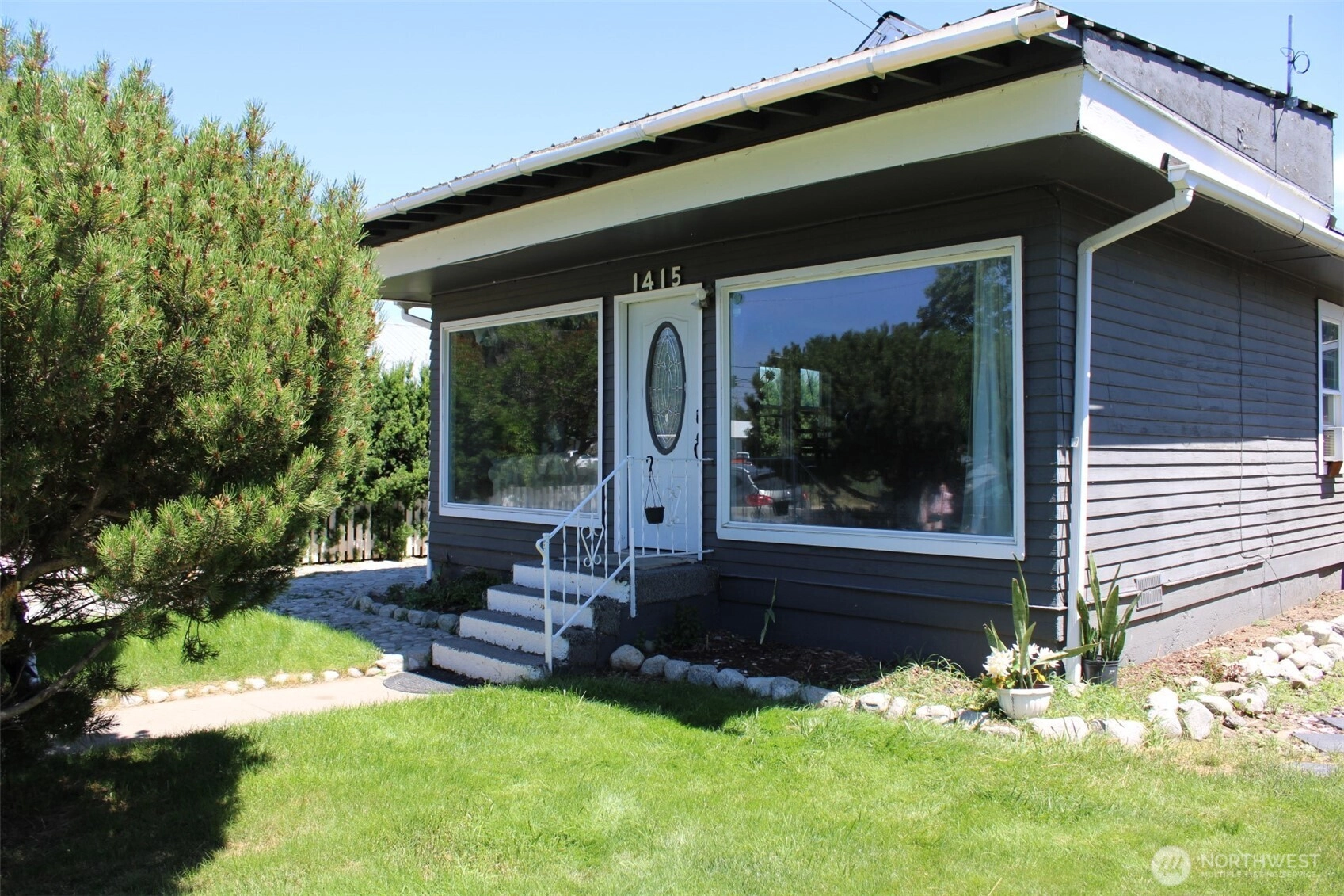 1415 Cherry St Unit  Oroville WA 98844