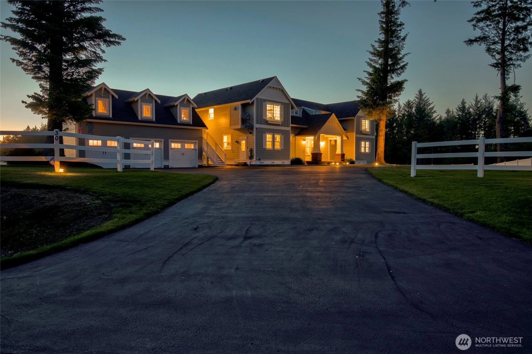 30 Chauncey Ln W Unit  Pacific Beach WA 98571