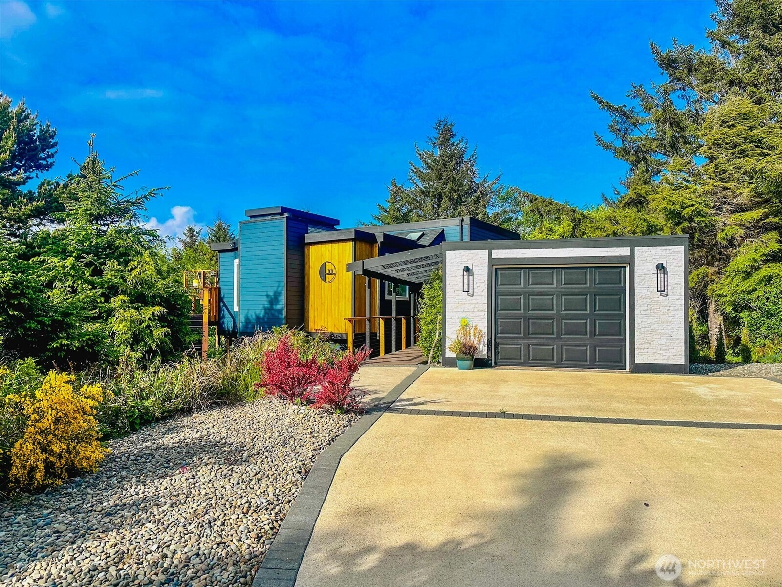 11 Garnet Pl Unit  Pacific Beach WA 98571