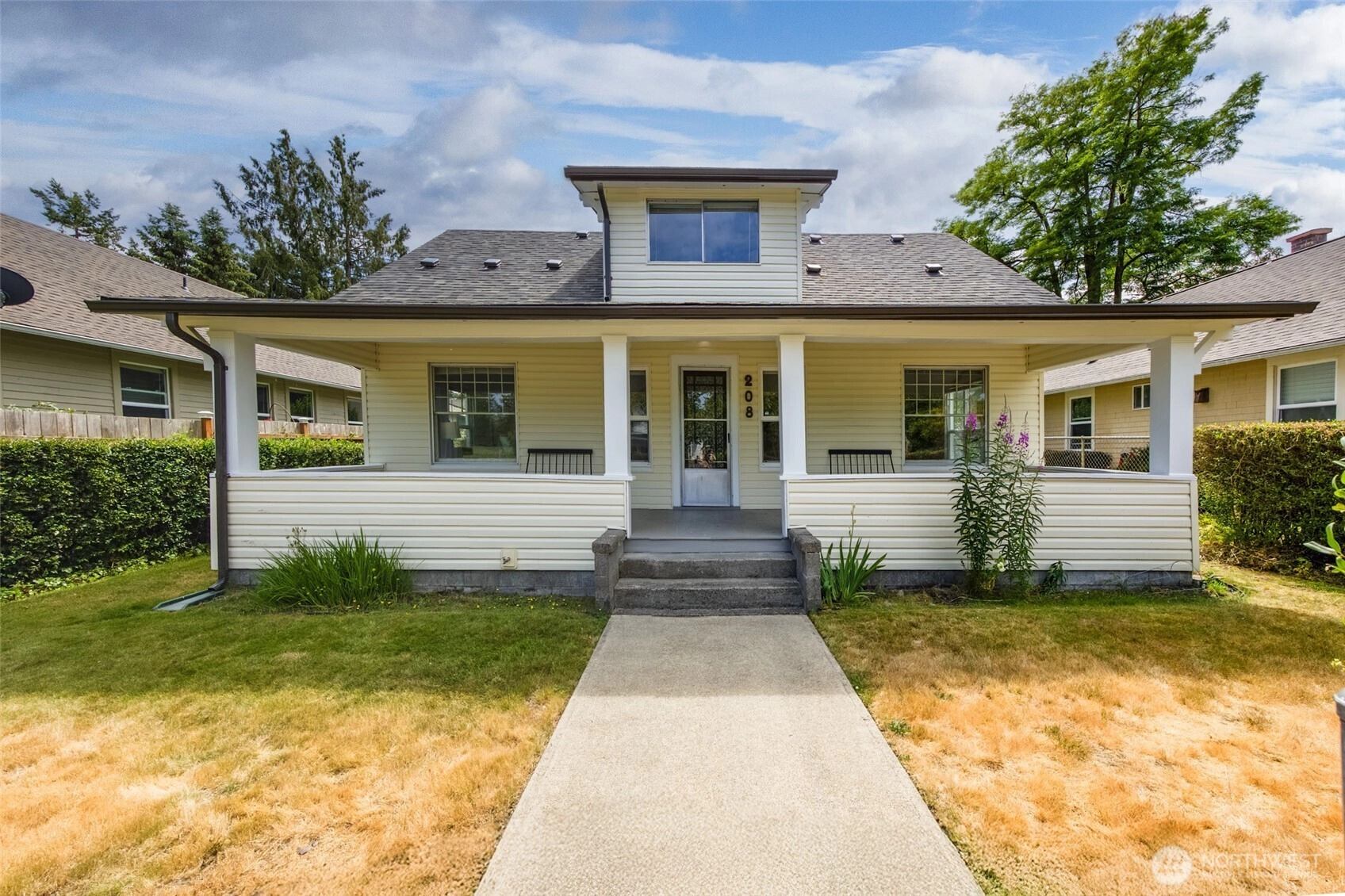208 Barksdale Ave DuPont WA 98327