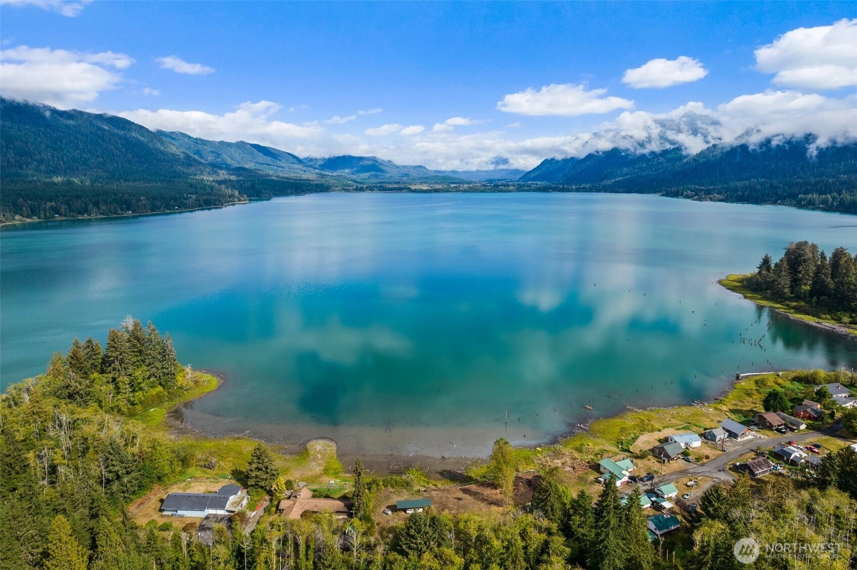 92 N Lake Dr Amanda Park WA 98526