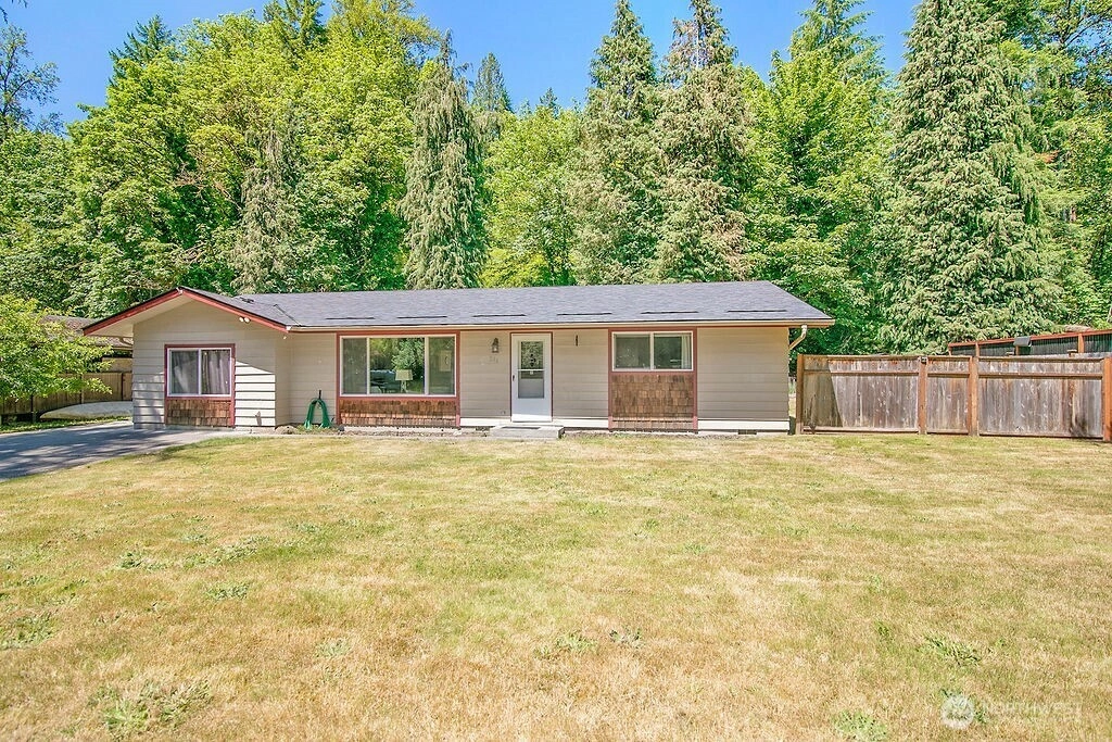 246 Laverne Dr Kalama WA 98625