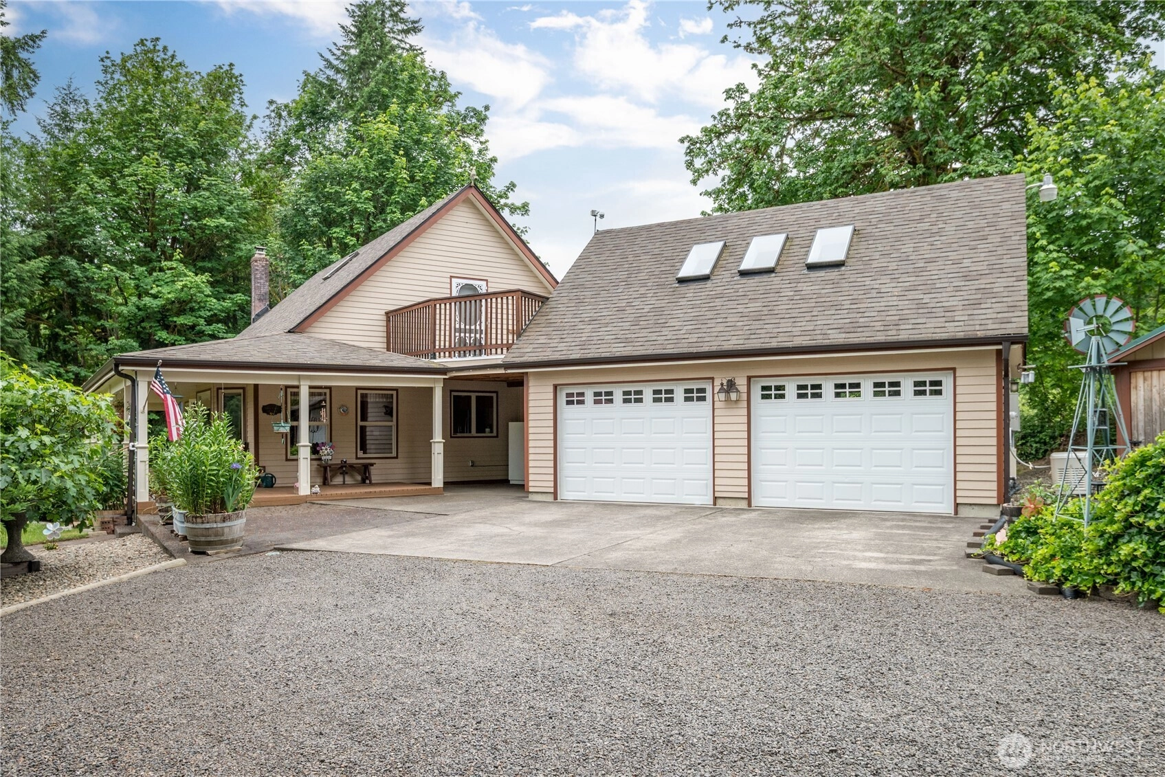 241 Growlers Gulch Rd Castle Rock WA 98611