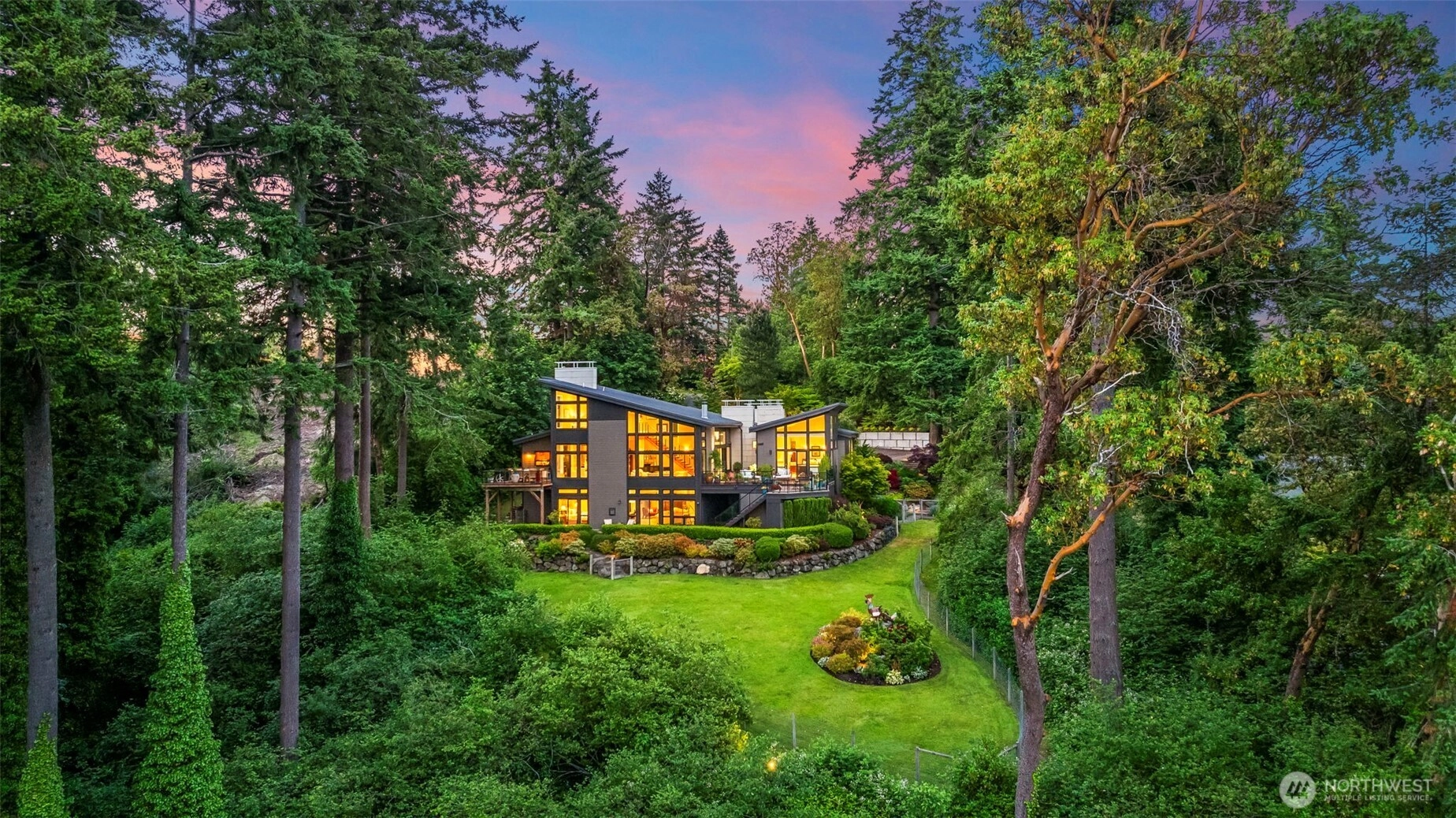 182 Island Blvd Fox Island WA 98333