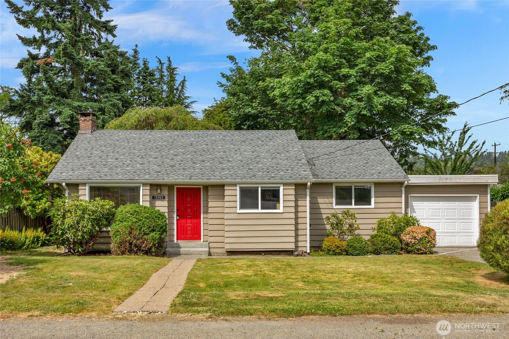 13743 36th Ave NE Seattle WA 98125