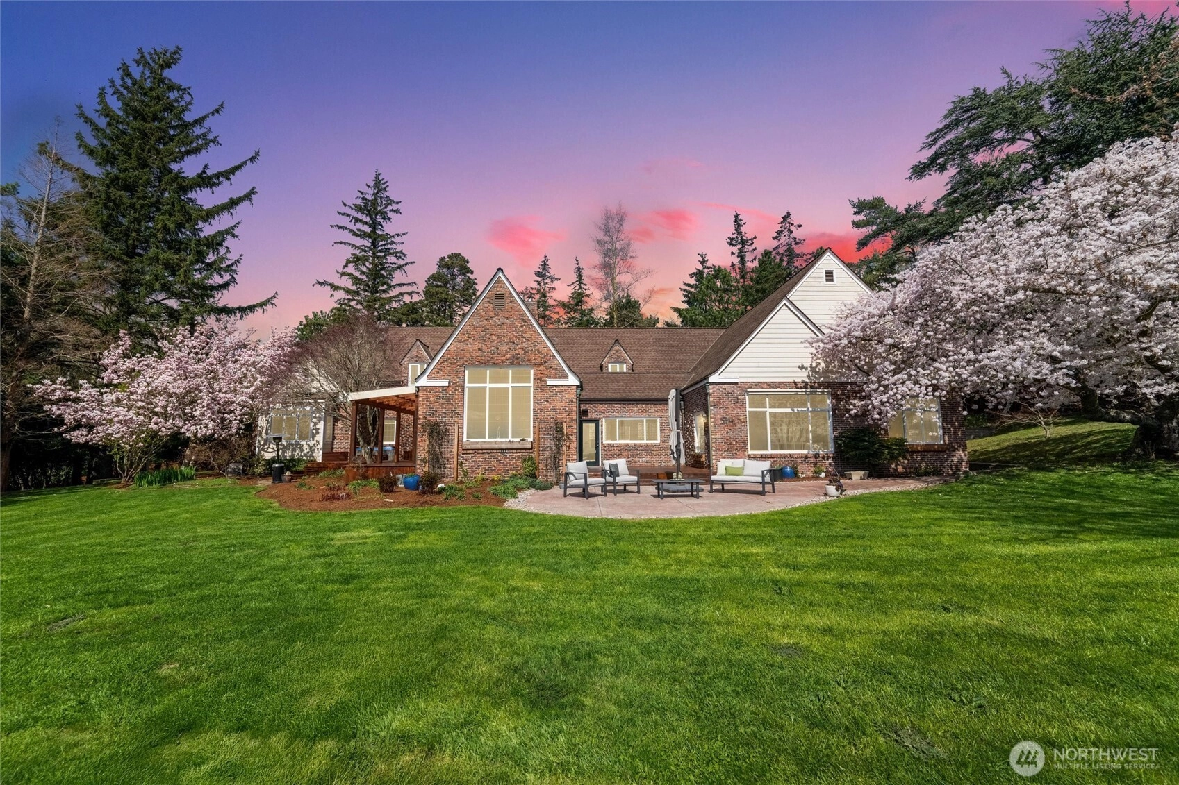 3851 Cliffside Dr Bellingham WA 98225
