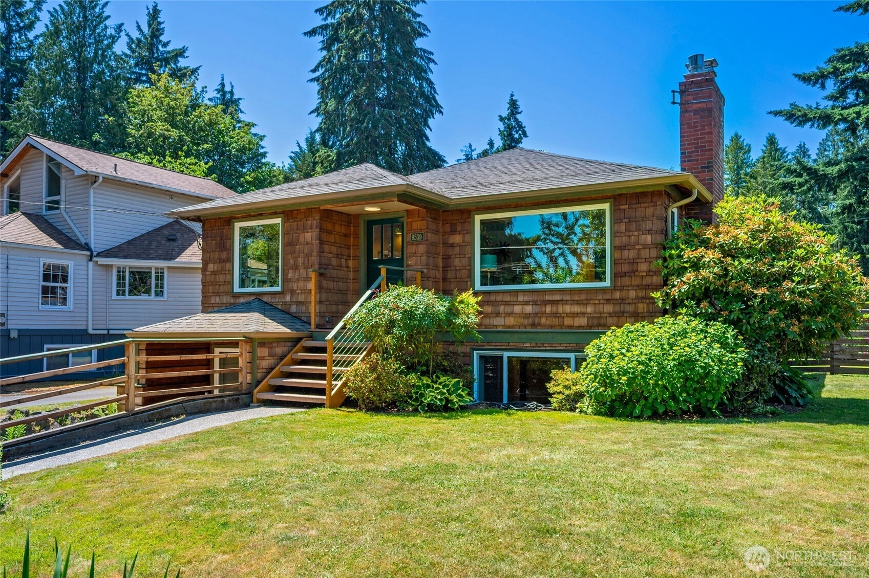 9539 49th Ave NE Unit  Seattle WA 98115