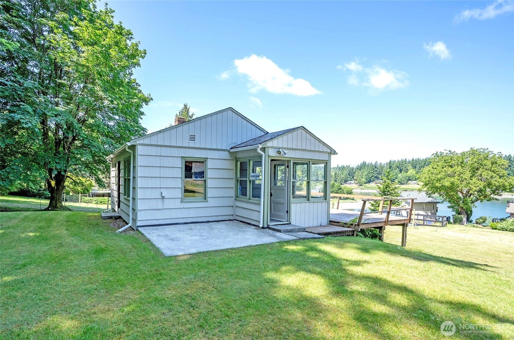1116 Bayshore Ct NW Lakebay WA 98349