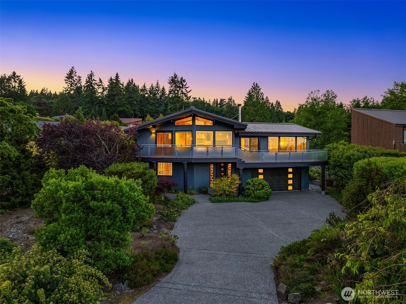 9882 Manitou Beach Dr NE Bainbridge Island WA 98110