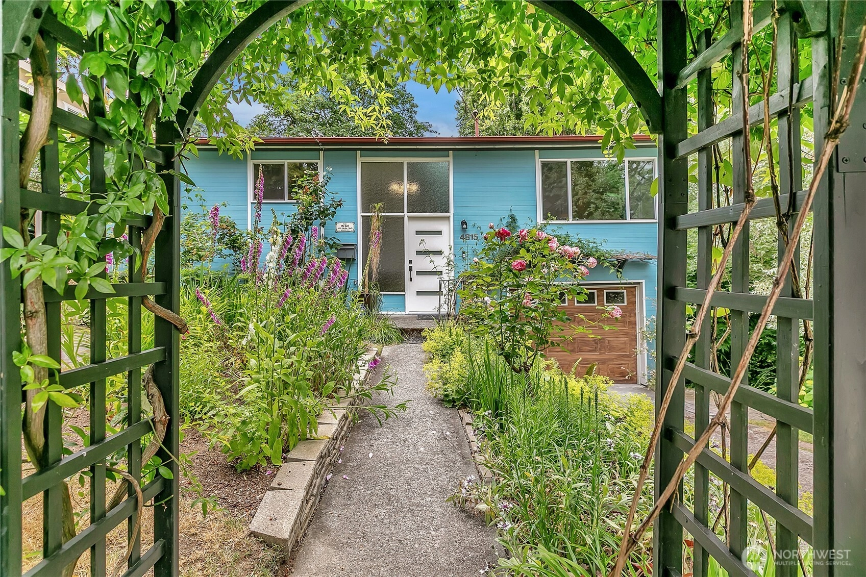 4815 46th Ave S Unit  Seattle WA 98118