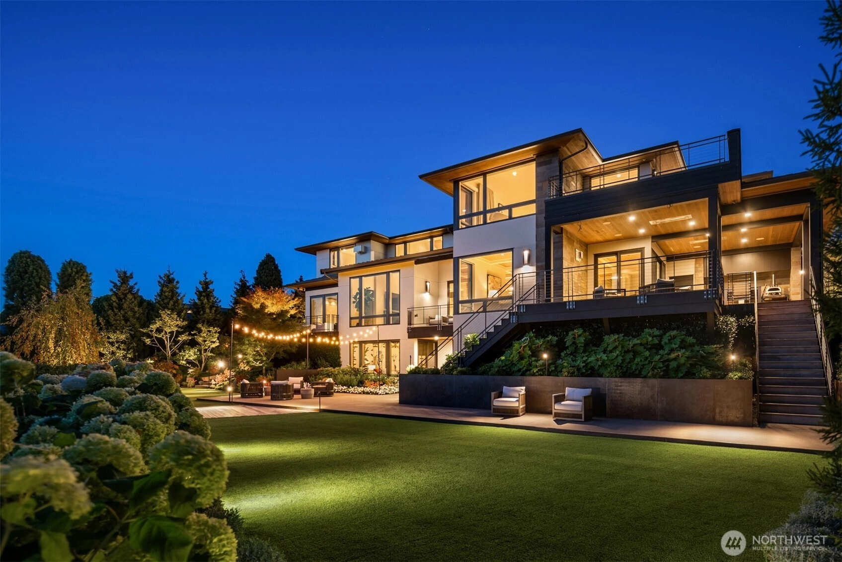 9001 NE 14th St Clyde Hill WA 98004