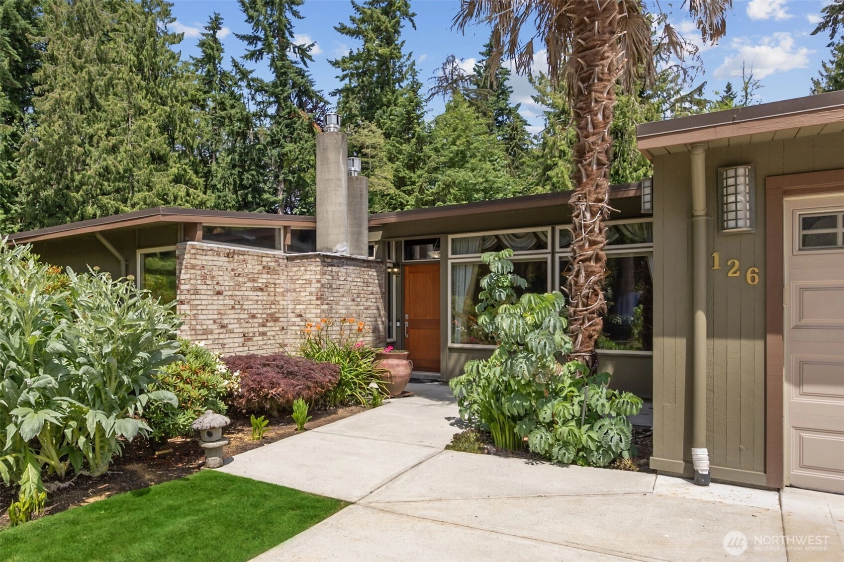 126 SW 171st St Normandy Park WA 98166