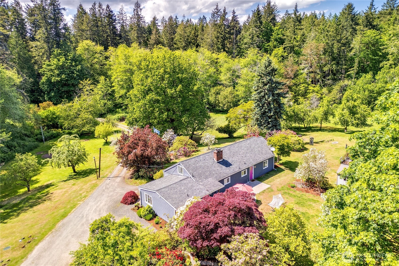 21390 South Kingston Rd NE Indianola WA 98342