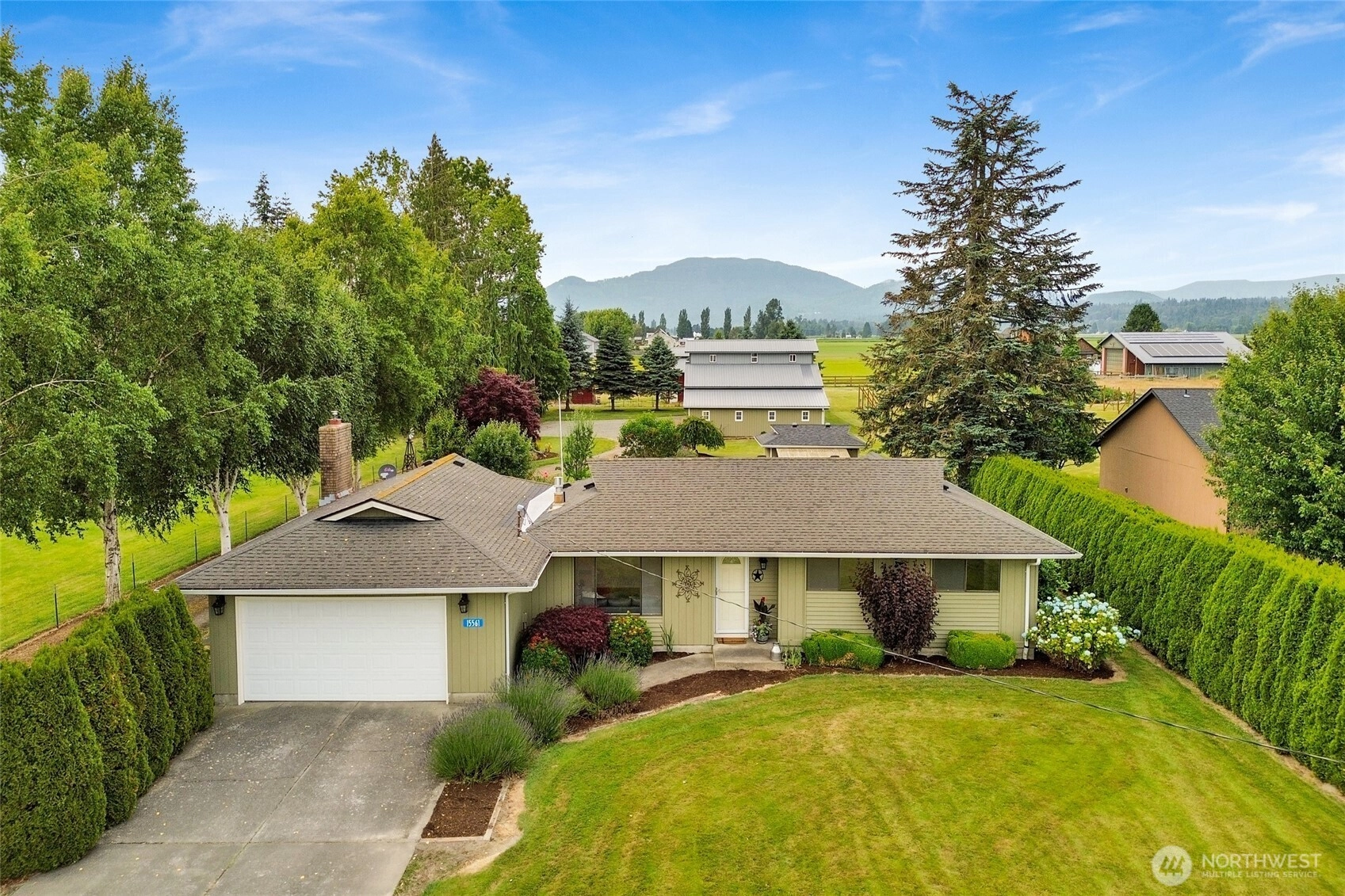 15561 Field Rd Bow WA 98232