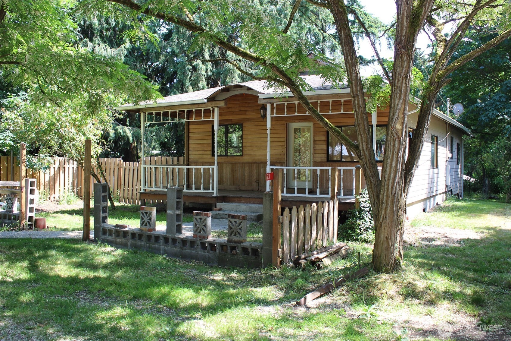 63 W Moore St Port Hadlock WA 98339