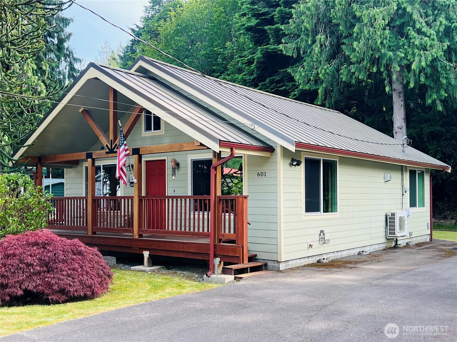 601 Mountain Trail Rd Unit  Brinnon WA 98320