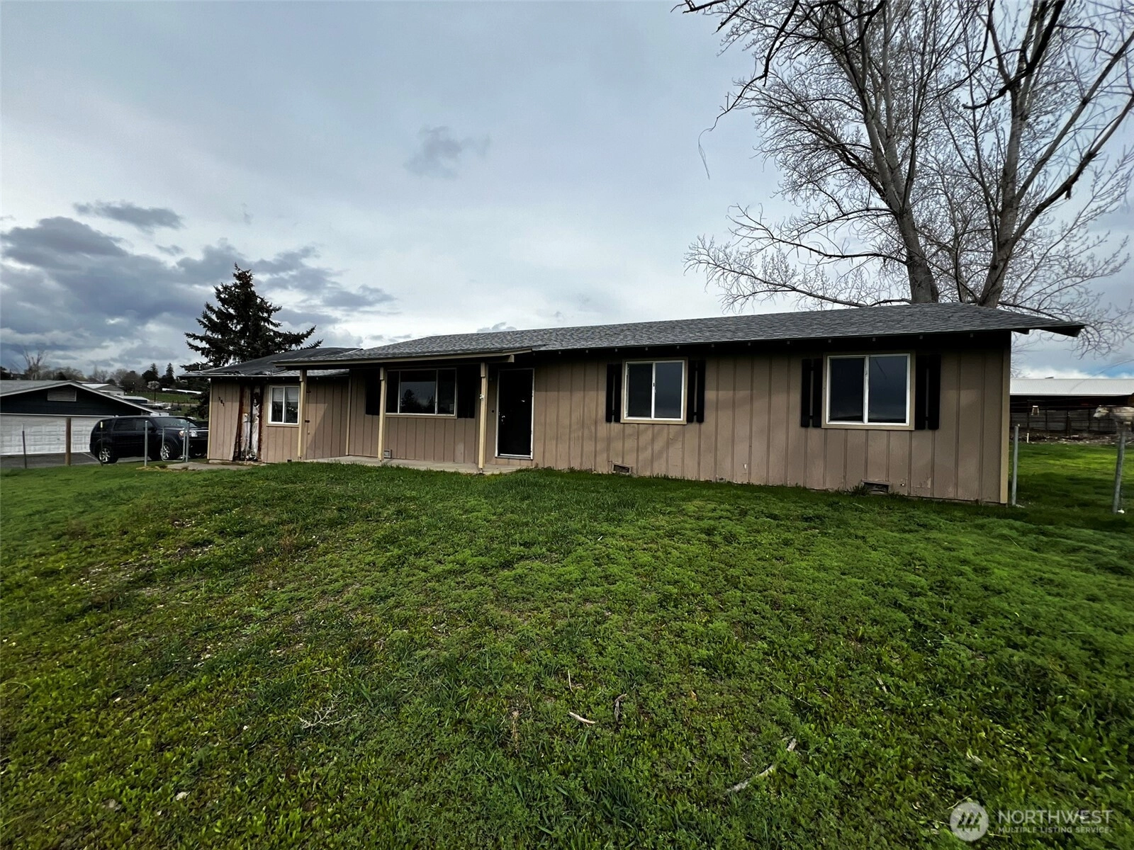 161 Whites Pl Selah WA 98942
